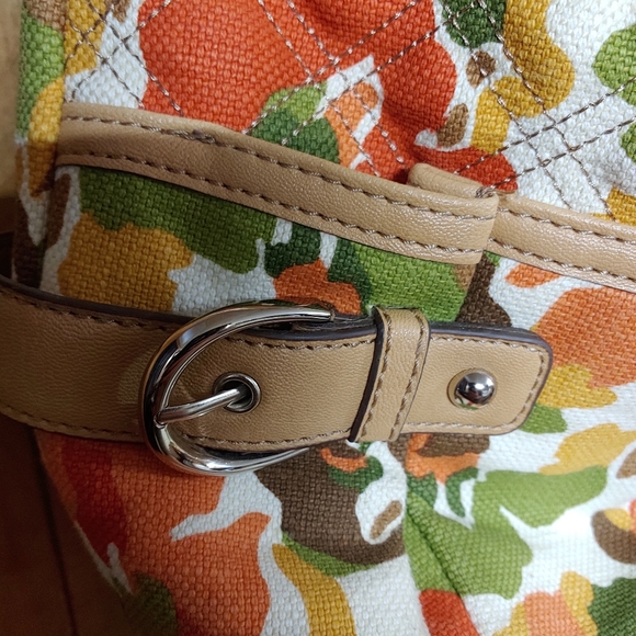 Relic Brand purse - Picture 4 of 6